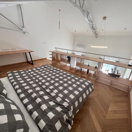 Suite Deluxe Au Carre Cathedrale En Hypercentre Saint Denis Экстерьер фото